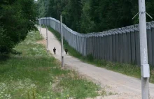 Żołnierz postrzelił migranta na polsko-białoruskiej granicy. Prokuratura wyjaśni
