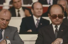 Gorbaczow umywa ręce - Kreml i polska transformacja