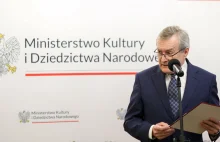 Piotr Gliński w ostatniej chwili dzieli stanowiska