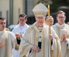 Księża boją się jak ognia końca dojnych czasów. Fundusz Kościelny wyssał...