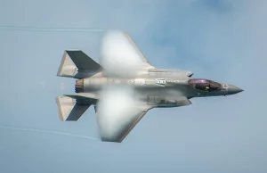 W sierpniu będziemy mieli F-35, ale do 2026 r. pobędą w USA