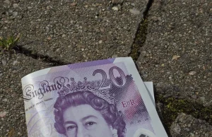 Znalezienie 20 GBP na ulicy może kosztować więcej, niż myślisz