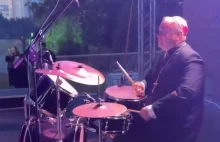 50-letni biskup grodzieński zagrał koncert na Dniach Młodzieży