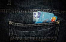 Duopol Visa i Mastercard. Tyle więcej zapłacono w UK przez podwyżki opłat