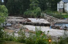 Kolejne miasta kapitulują przed powodzią. "Przegraliśmy walkę"