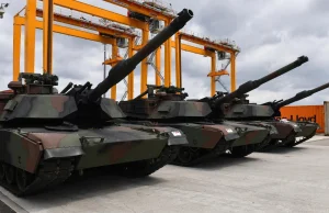 Czołgi Abrams i MRAPy A-MTV wylądowały w Świnoujściu. Trafią do Wojsk Lądowych