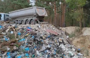 Nielegalne śmieci niedaleko Wołowa. Są zarzuty i aresztowania