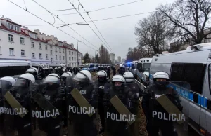 Policja: awanse i medale zasłużonym dla PiS