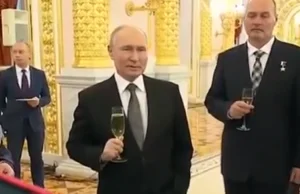 Putin pijany albo niespełna rozumu? Kompromitujące nagranie podbija sieć [WIDEO]