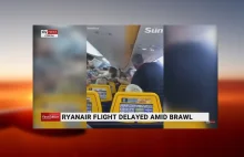 Bójka w samolocie Ryanair. Afro-brytyjczyk i Afro-amerykanin pobili się.