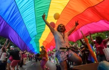 Od listopada 2024r. w Berlinie odnotowano ok. 2400 zmian płci, wśród nich było..