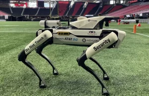 Robot do walki z kibicami. Stadion wprowadza robo-psa z rozpoznawaniem twarzy