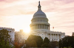 Rynek w centrum politycznego reality show