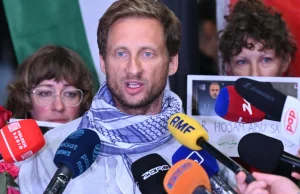 Jak jest w izraelskim więzieniu? Sterczewski: "Sceny jak z Guantanamo"