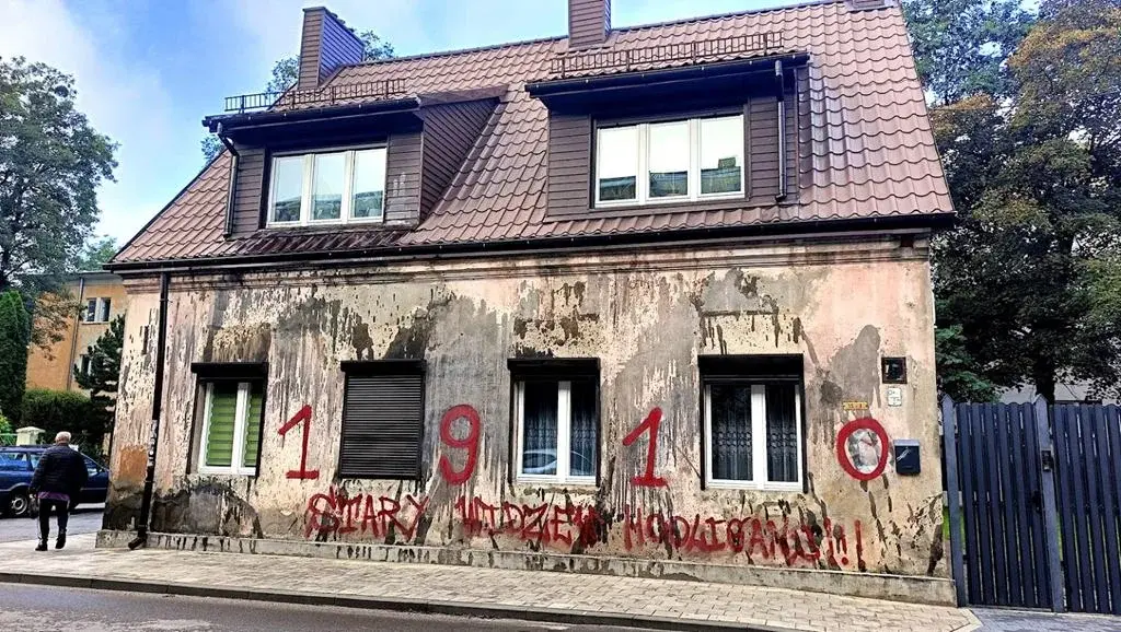 Nocna zemsta kiboli Widzewa. Atak na rodzinę za zamalowanie graffiti