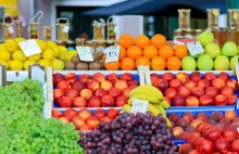 Wraca VAT na żywność. Jak to wpłynie na inflację i ceny w sklepach?