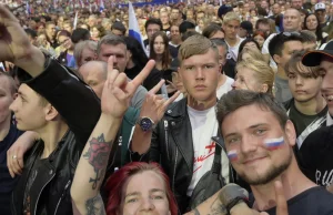 Młodzi Rosjanie w Moskwie nie odczuwają sankcji zachodu