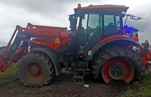 Zderzenie ciągnika rolniczego z naczepą auta ciężarowego - WIELKOPOLSKA