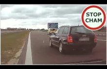 Audi spycha na pobocze na autostradzie A4