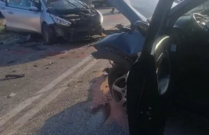 Pijany kierowca udeżył w stojące przed przejazdem auta i zabił jedna osobę