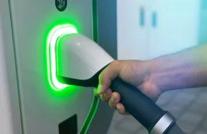 Samochód elektryczny jechał 100 godzin bez przerwy. Nowy rekord | Energetyka24