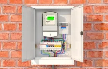 Energia tańsza, więc rachunek może... rosnąć. Te upiorne opłaty