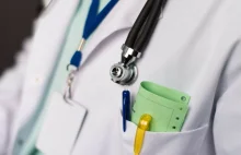 Afera ze znanym psychiatrą. Wiemy, gdzie pracowali klienci