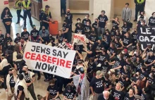 Żydowscy demonstranci okupują budynek Kongresu USA. Chcą wstrzymania wojny