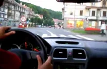 Subaru Impreza szalona jazda przez miasto w 5 osób
