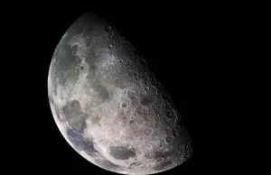 Chiny wracają na niewidoczną stronę Księżyca po próbki