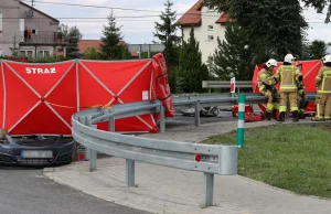 Kobieta z dzieckiem spłonęły w aucie po zderzeniu z motocyklem