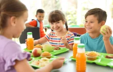 Londyn darmowe posiłki dla dzieci w związku z kryzysem - Magazyn Fakty