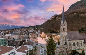 Liechtenstein zmierza ku równouprawnieniu religii: Koniec dominacji Kościoła