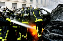 Fala przemocy we francuskich miastach. Przyczyną imigracja