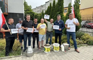 Protest rolników w Białymstoku. Umowa z Ukrainą zagraża polskiej produkcji mleka