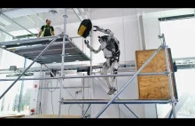 Robot z Boston Dynamics znów daje czadu