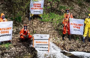 Ekolodzy z Greenpeace zatamowali wylot kolektora wód kopalni na Śląsku