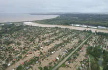 Powódź w południowej Polsce; zalane Kłodzko. B. wiceprezes Wód Polskich: region