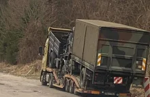 Ciężarówka z uzbrojeniem dla Ukrainy, która miałabyć blokowana