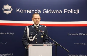 Komendant Główny Policji Marek Boroń miał wypadek. Samochód dachował