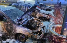 "Polacy odpowiadają na atak Gruzinów sprzed dwóch dni - płoną samochody
