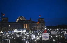 "Naziści precz". Setki tysięcy osób na ulicach Niemiec