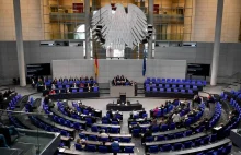 Historia patrzy na nas, a Niemcy zawiodły - Przewodnicząca k. obrony Bundestagu