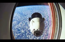 Dokująca kapsuła do ISS w 4k.