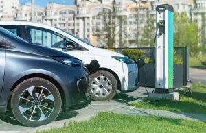 Używane elektryki praktycznie się nie sprzedają. Dealerzy liczą straty