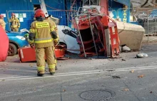 Z ostatniej chwili! W Wieliczce przewrócił się żuraw. Trwa akcja służb