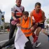 Warszawa. Incydent na maratonie. Biegacze omijali aktywistów