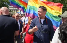 Prezydent Trzaskowski PRZEMÓWIŁ na paradzie równości w Warszawie
