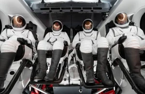 SpaceX zaprezentowało nowe skafandry kosmiczne