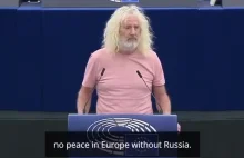 Z takimi żyjemy w Parlamencie Europejskim. Poseł broni Rosji (video)
